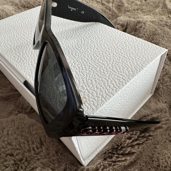 Chanel Vintage black, blue and pink sunglasses with original case - Picture 9 of 12